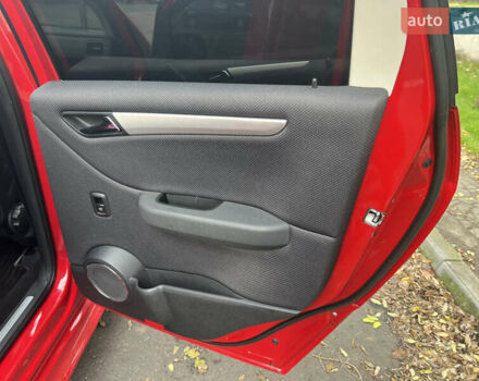 Червоний Мерседес Б-клас, об'ємом двигуна 1.8 л та пробігом 82 тис. км за 9500 $, фото 16 на Automoto.ua