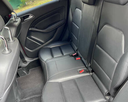 Красный Мерседес Б-класс, объемом двигателя 1.8 л и пробегом 130 тыс. км за 10999 $, фото 13 на Automoto.ua