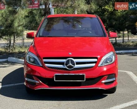 Червоний Мерседес Б-клас, об'ємом двигуна 0 л та пробігом 120 тис. км за 9999 $, фото 3 на Automoto.ua