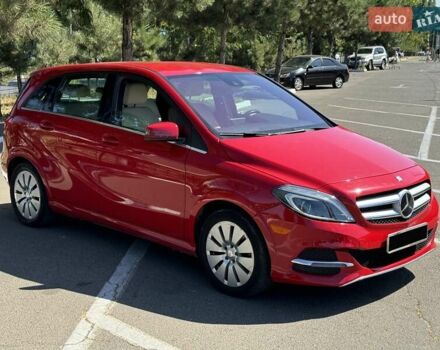 Червоний Мерседес Б-клас, об'ємом двигуна 0 л та пробігом 120 тис. км за 9999 $, фото 5 на Automoto.ua