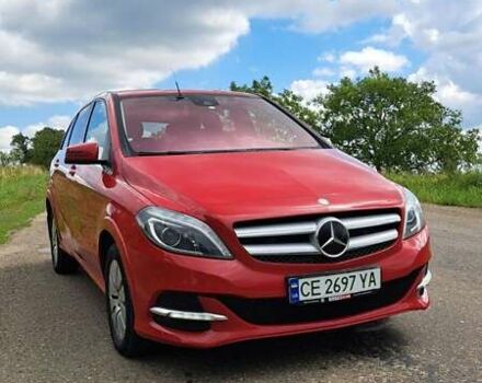 Червоний Мерседес Б-клас, об'ємом двигуна 0 л та пробігом 150 тис. км за 10999 $, фото 3 на Automoto.ua