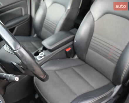 Красный Мерседес Б-класс, объемом двигателя 0 л и пробегом 122 тыс. км за 9999 $, фото 15 на Automoto.ua