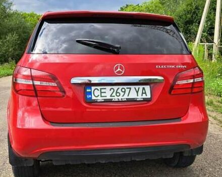 Червоний Мерседес Б-клас, об'ємом двигуна 0 л та пробігом 150 тис. км за 10999 $, фото 4 на Automoto.ua