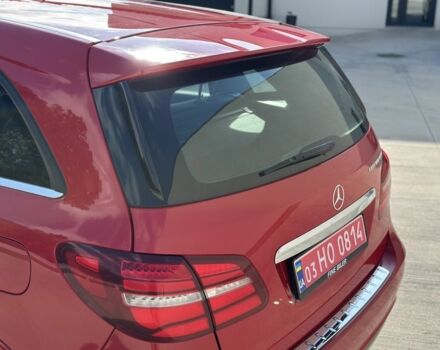 Червоний Мерседес Б-клас, об'ємом двигуна 0 л та пробігом 102 тис. км за 9450 $, фото 4 на Automoto.ua