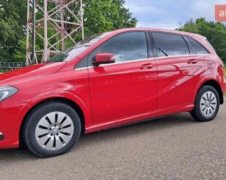 Червоний Мерседес Б-клас, об'ємом двигуна 0 л та пробігом 150 тис. км за 10999 $, фото 6 на Automoto.ua