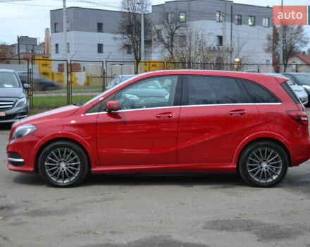 Красный Мерседес Б-класс, объемом двигателя 0 л и пробегом 122 тыс. км за 9999 $, фото 10 на Automoto.ua