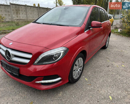 Червоний Мерседес Б-клас, об'ємом двигуна 0 л та пробігом 98 тис. км за 10500 $, фото 1 на Automoto.ua