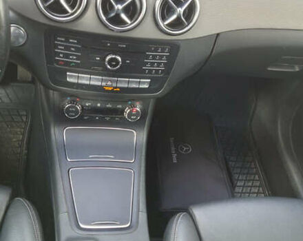 Червоний Мерседес Б-клас, об'ємом двигуна 0 л та пробігом 108 тис. км за 10800 $, фото 9 на Automoto.ua