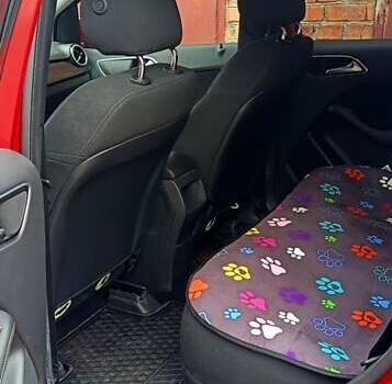 Червоний Мерседес Б-клас, об'ємом двигуна 0 л та пробігом 98 тис. км за 12000 $, фото 9 на Automoto.ua