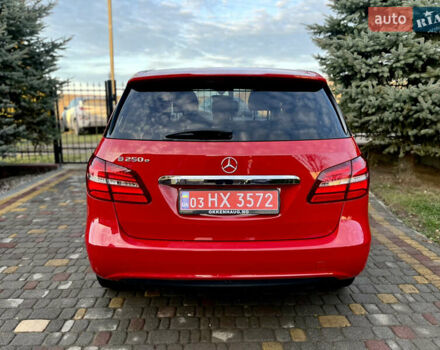 Червоний Мерседес Б-клас, об'ємом двигуна 0 л та пробігом 115 тис. км за 9500 $, фото 13 на Automoto.ua