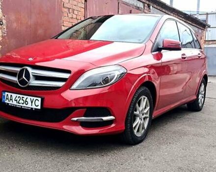 Червоний Мерседес Б-клас, об'ємом двигуна 0 л та пробігом 98 тис. км за 12000 $, фото 7 на Automoto.ua