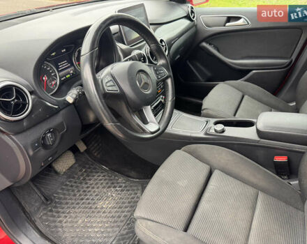 Червоний Мерседес Б-клас, об'ємом двигуна 0 л та пробігом 98 тис. км за 10500 $, фото 7 на Automoto.ua