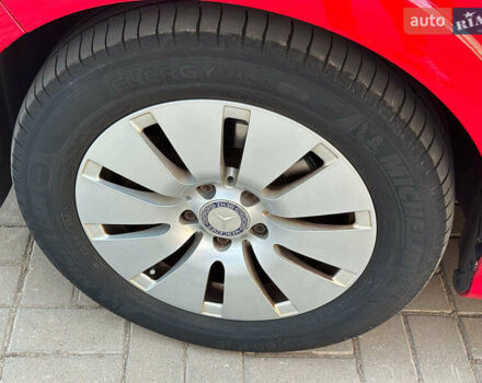 Красный Мерседес Б-класс, объемом двигателя 0 л и пробегом 137 тыс. км за 10790 $, фото 6 на Automoto.ua