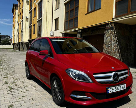 Красный Мерседес Б-класс, объемом двигателя 0 л и пробегом 69 тыс. км за 12600 $, фото 6 на Automoto.ua