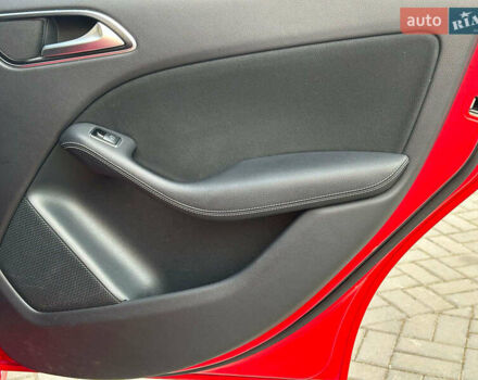 Красный Мерседес Б-класс, объемом двигателя 0 л и пробегом 137 тыс. км за 10790 $, фото 18 на Automoto.ua