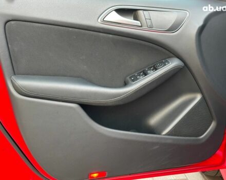 Красный Мерседес Б-класс, объемом двигателя 0 л и пробегом 137 тыс. км за 10790 $, фото 8 на Automoto.ua