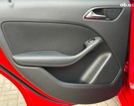 Красный Мерседес Б-класс, объемом двигателя 0 л и пробегом 137 тыс. км за 10790 $, фото 16 на Automoto.ua