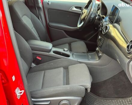 Красный Мерседес Б-класс, объемом двигателя 0 л и пробегом 137 тыс. км за 10790 $, фото 22 на Automoto.ua