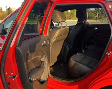 Красный Мерседес Б-класс, объемом двигателя 0 л и пробегом 117 тыс. км за 11300 $, фото 13 на Automoto.ua