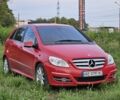 Красный Мерседес Б-класс, объемом двигателя 1.7 л и пробегом 230 тыс. км за 4200 $, фото 4 на Automoto.ua