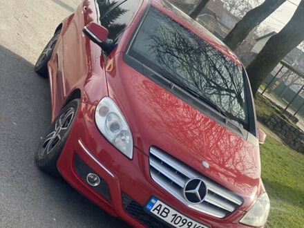 Червоний Мерседес Б-клас, об'ємом двигуна 2 л та пробігом 201 тис. км за 6850 $, фото 1 на Automoto.ua