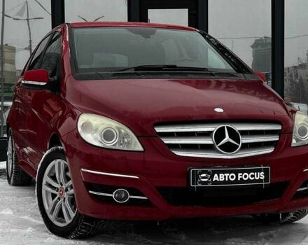 Красный Мерседес Б-класс, объемом двигателя 0 л и пробегом 109 тыс. км за 7490 $, фото 1 на Automoto.ua