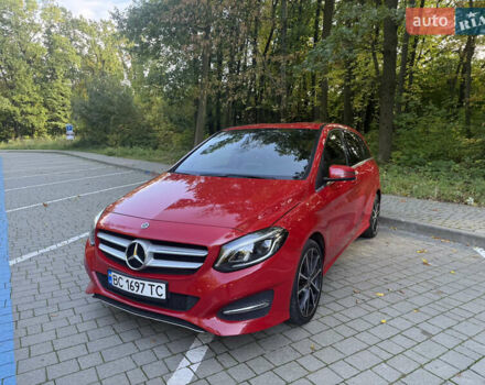 Червоний Мерседес Б-клас, об'ємом двигуна 2.1 л та пробігом 216 тис. км за 16500 $, фото 1 на Automoto.ua