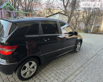 Мерседес Б-клас, об'ємом двигуна 1.7 л та пробігом 138 тис. км за 8500 $, фото 4 на Automoto.ua