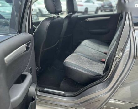 Мерседес Б-клас, об'ємом двигуна 2 л та пробігом 225 тис. км за 8800 $, фото 10 на Automoto.ua