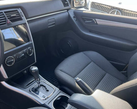 Мерседес Б-класс, объемом двигателя 2 л и пробегом 249 тыс. км за 7700 $, фото 6 на Automoto.ua