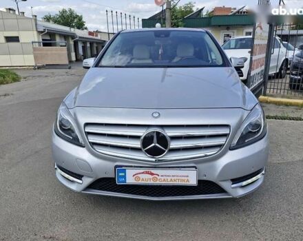 Мерседес Б-клас, об'ємом двигуна 1.8 л та пробігом 321 тис. км за 9999 $, фото 1 на Automoto.ua