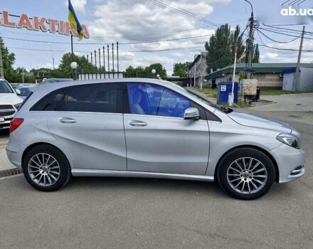 Мерседес Б-клас, об'ємом двигуна 1.8 л та пробігом 321 тис. км за 9999 $, фото 6 на Automoto.ua