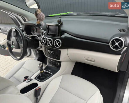 Мерседес Б-класс 2014 в Львове на Automoto.ua Мерседес Б-класс, объемом двигателя 1.46 л и пробегом 156 тыс. км за 12500 $, фото 6 на Automoto.ua