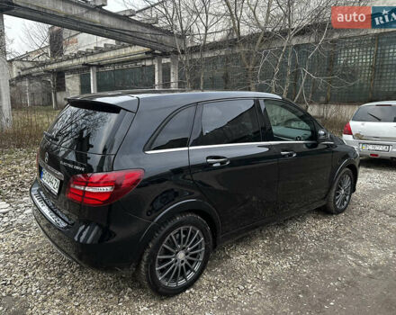 Мерседес Б-класс, объемом двигателя 0 л и пробегом 111 тыс. км за 13900 $, фото 19 на Automoto.ua