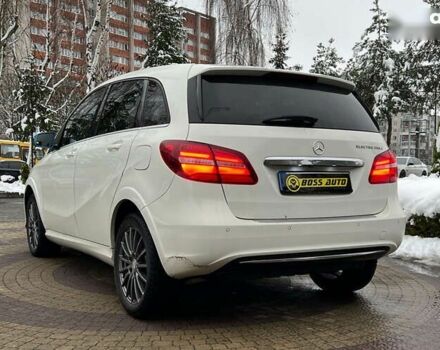 Мерседес Б-класс, объемом двигателя 0 л и пробегом 146 тыс. км за 11700 $, фото 4 на Automoto.ua