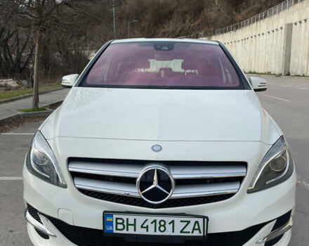 Мерседес Б-класс, объемом двигателя 0 л и пробегом 81 тыс. км за 11800 $, фото 2 на Automoto.ua