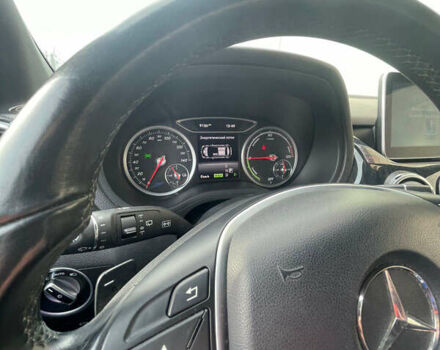 Мерседес Б-класс, объемом двигателя 0 л и пробегом 81 тыс. км за 11800 $, фото 12 на Automoto.ua