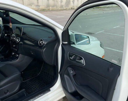 Мерседес Б-класс, объемом двигателя 0 л и пробегом 81 тыс. км за 11800 $, фото 19 на Automoto.ua