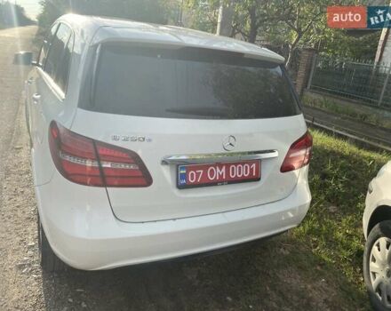 Мерседес Б-клас, об'ємом двигуна 0 л та пробігом 135 тис. км за 11000 $, фото 2 на Automoto.ua