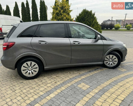Мерседес Б-клас, об'ємом двигуна 0 л та пробігом 58 тис. км за 10750 $, фото 2 на Automoto.ua