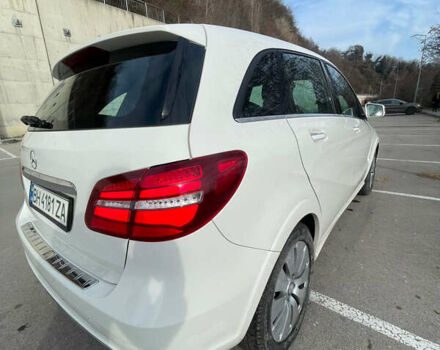 Мерседес Б-класс, объемом двигателя 0 л и пробегом 81 тыс. км за 11800 $, фото 6 на Automoto.ua