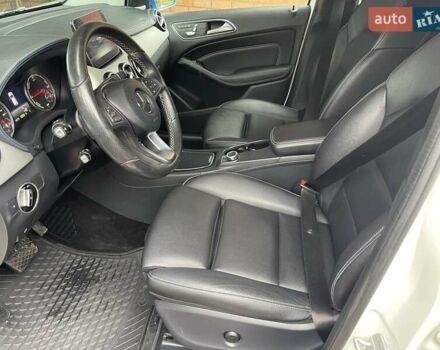 Мерседес Б-клас, об'ємом двигуна 0 л та пробігом 101 тис. км за 11650 $, фото 12 на Automoto.ua