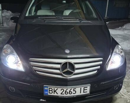 Мерседес Б-класс, объемом двигателя 2 л и пробегом 214 тыс. км за 8000 $, фото 1 на Automoto.ua