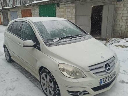 Мерседес Б-класс 2010 в Обухове на Automoto.ua Мерседес Б-класс, объемом двигателя 2.03 л и пробегом 121 тыс. км за 6900 $, фото 1 на Automoto.ua