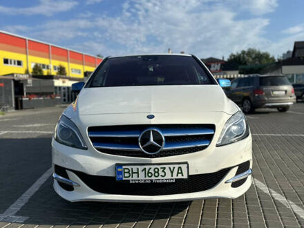 Мерседес Б-класс 2015 в Одессе на Automoto.ua Мерседес Б-класс, объемом двигателя 0 л и пробегом 90 тыс. км за 11100 $, фото 1 на Automoto.ua