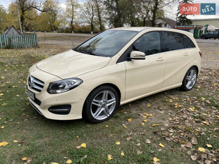 Мерседес Б-клас, об'ємом двигуна 1.46 л та пробігом 475 тис. км за 10000 $, фото 1 на Automoto.ua