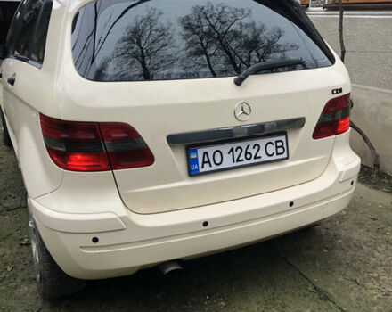 Жовтий Мерседес Б-клас, об'ємом двигуна 2 л та пробігом 460 тис. км за 5400 $, фото 3 на Automoto.ua