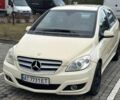 Жовтий Мерседес Б-клас, об'ємом двигуна 2.03 л та пробігом 281 тис. км за 7000 $, фото 1 на Automoto.ua