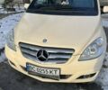 Желтый Мерседес Б-класс, объемом двигателя 1.99 л и пробегом 231 тыс. км за 7200 $, фото 1 на Automoto.ua