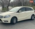 Желтый Мерседес Б-класс, объемом двигателя 1.46 л и пробегом 270 тыс. км за 9000 $, фото 3 на Automoto.ua